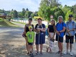 Společná fotografie na koupališti. Zleva: p. Neckářová, Adam (syn p. Parkosové), p. Parkosová, DiS., Eva (dcera p. Vlašína), p. Vlašín, p. Spáčil, p. Špinarová, DiS.